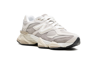 New Balance 9060 Oatmeal