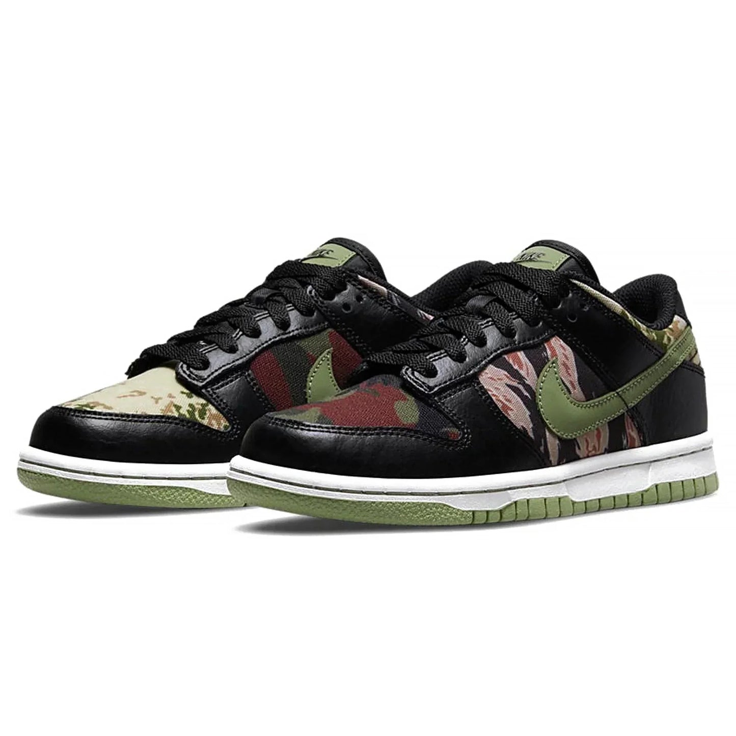 Nike Dunk Low SE Sail Crazy-Camo (Left UK 7.5, Right UK 6.5)