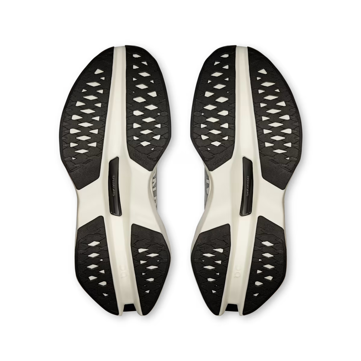 On Running Cloudboom Max 'White Black'