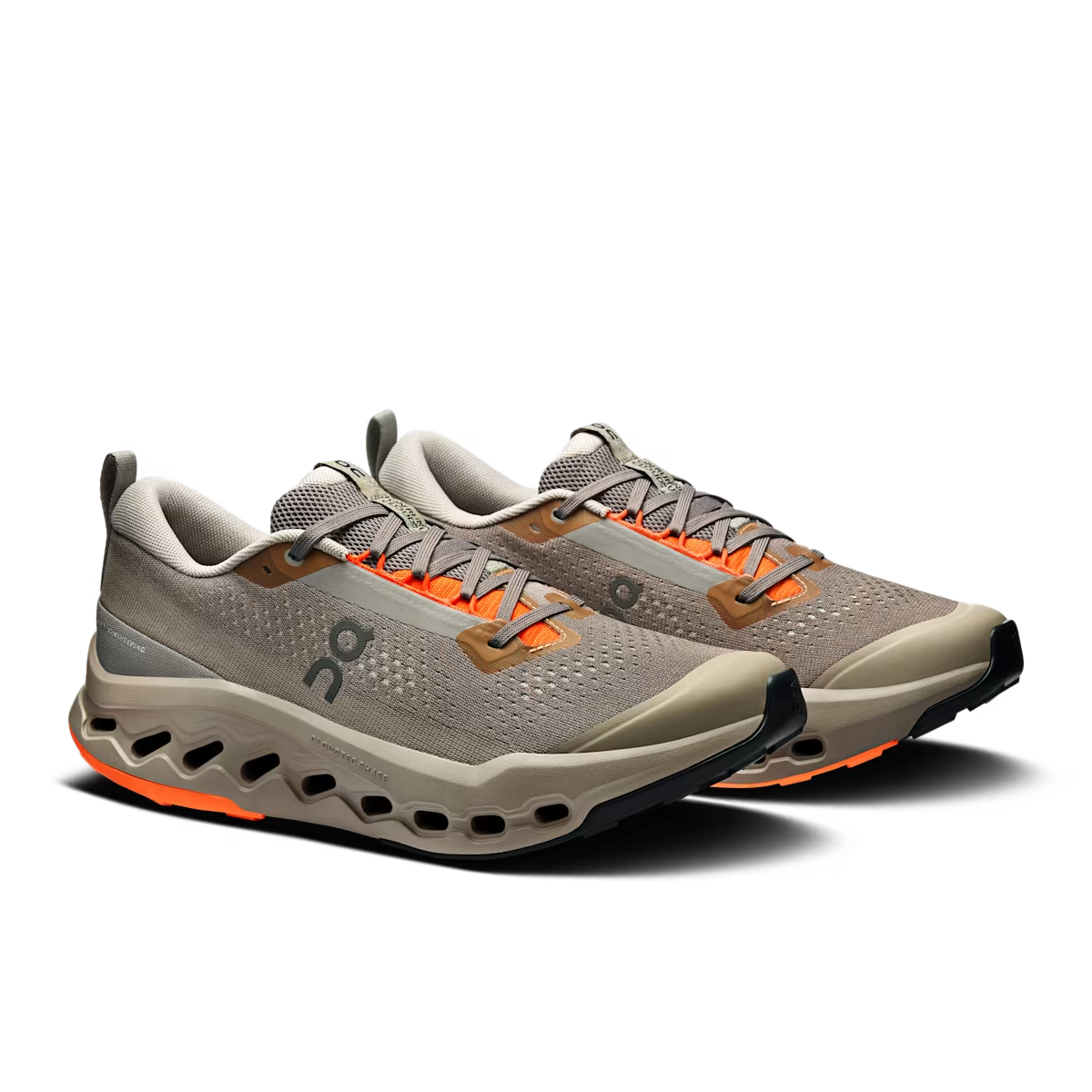 On Running Cloudsurfer Trail 2 'Eclipse Cinder'