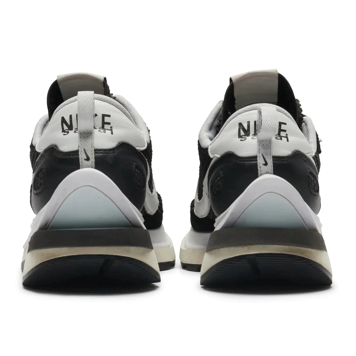 Preloved - Nike x Sacai Vaporwaffle Black White